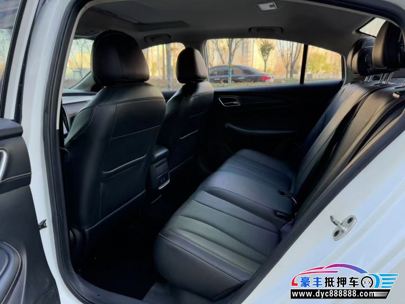 19年荣威i5轿车抵押车出售