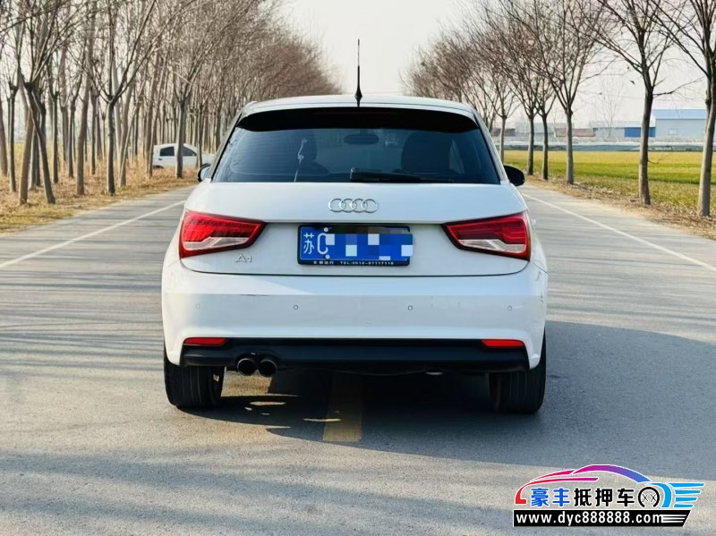 17年奥迪A1轿车抵押车出售