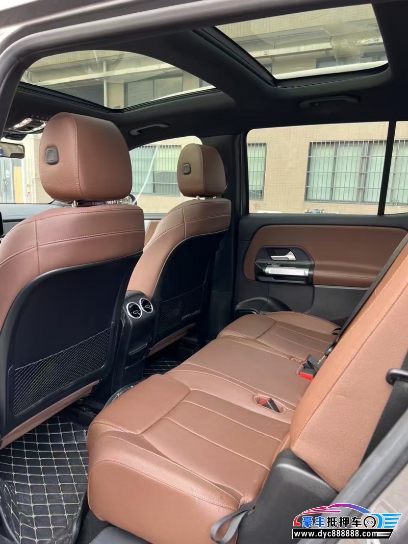 21年奔驰GLB轿车抵押车出售