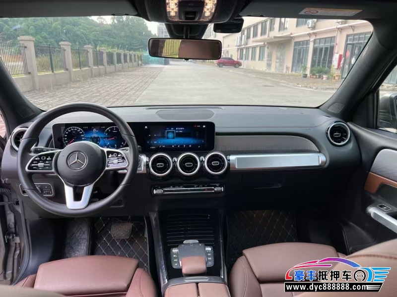 21年奔驰GLB轿车抵押车出售