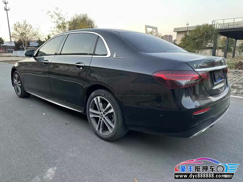 22年奔驰E轿车抵押车出售