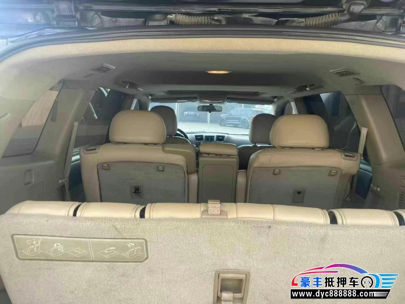 12年丰田汉兰达轿车抵押车出售