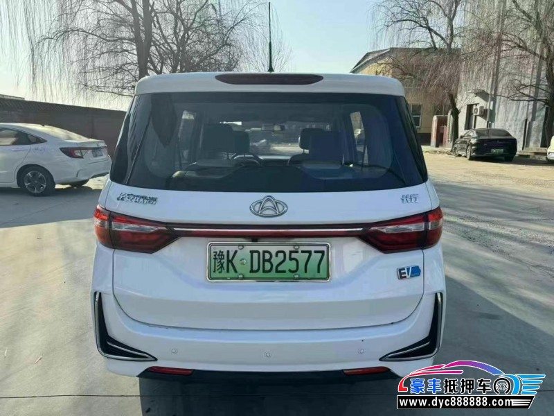 22年长安欧尚欧力威EV轿车抵押车出售