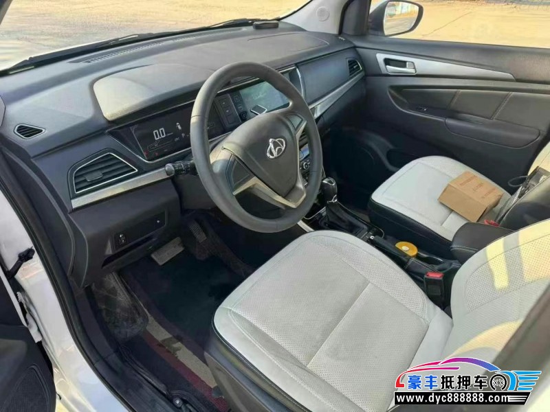 22年长安欧尚欧力威EV轿车抵押车出售