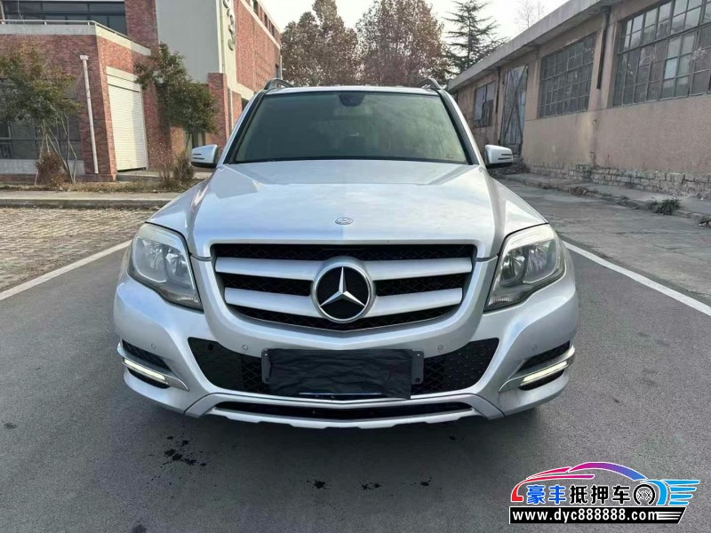 13年奔驰GLK轿车抵押车出售