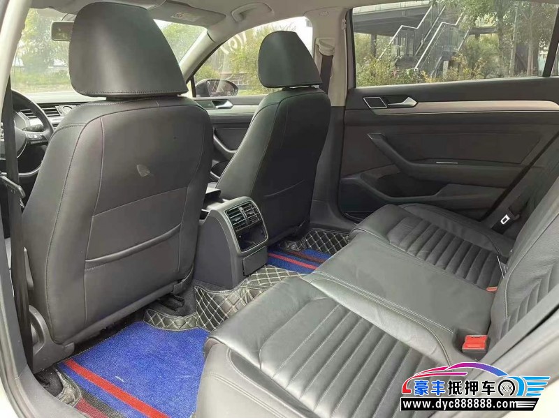 19年大众迈腾轿车抵押车出售