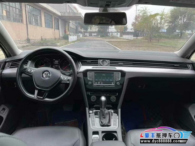 19年大众迈腾轿车抵押车出售