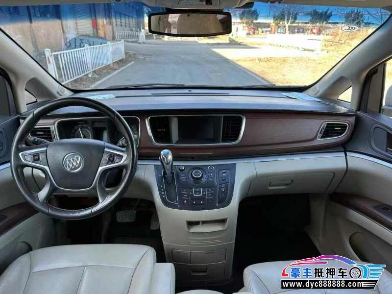 19年别克GL8轿车抵押车出售