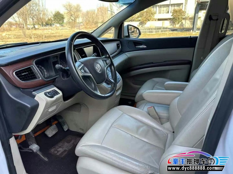 19年别克GL8轿车抵押车出售