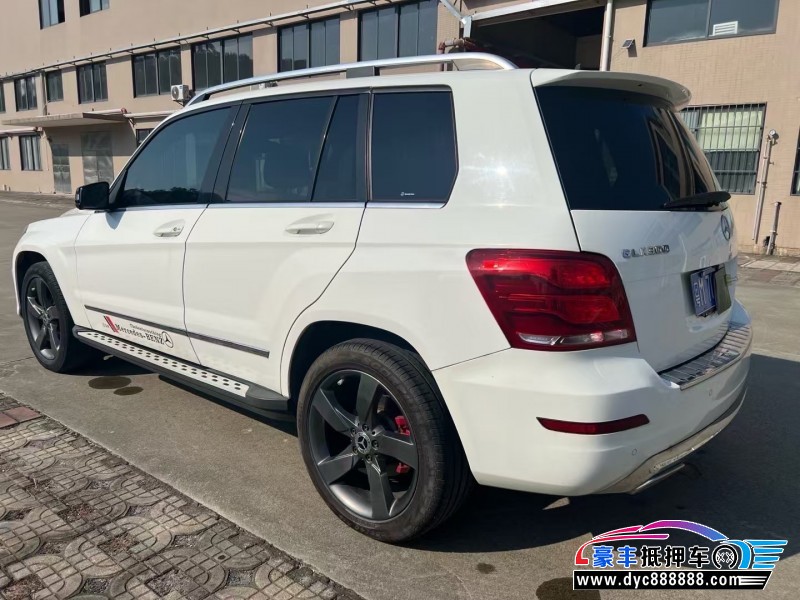 15年奔驰GLK轿车抵押车出售