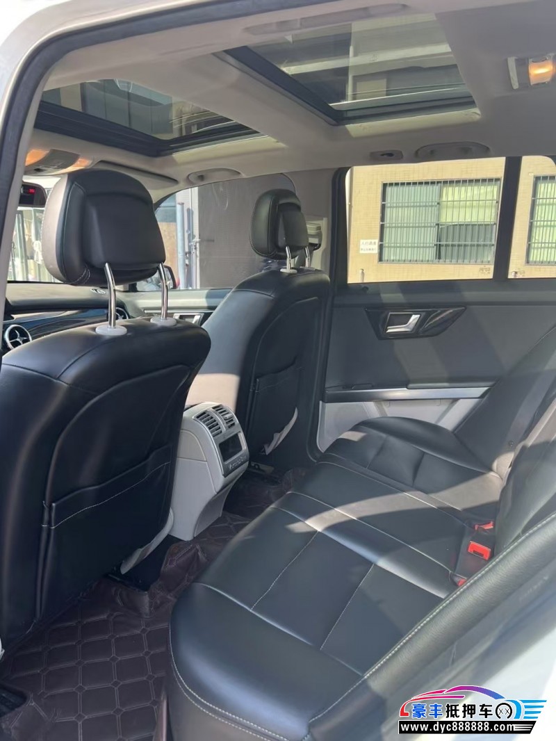 15年奔驰GLK轿车抵押车出售