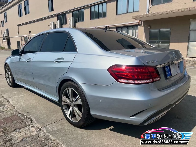 14年奔驰E轿车抵押车出售