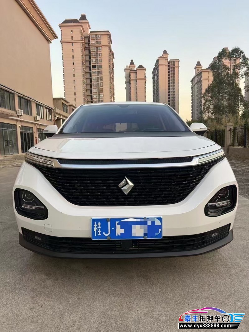 21年宝骏宝骏RM5MPV抵押车出售