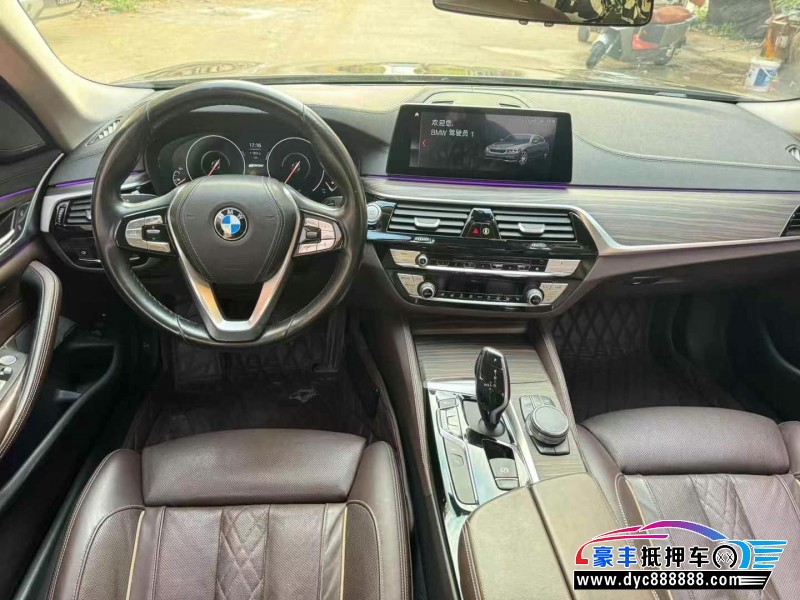 19年宝马M系轿车抵押车出售