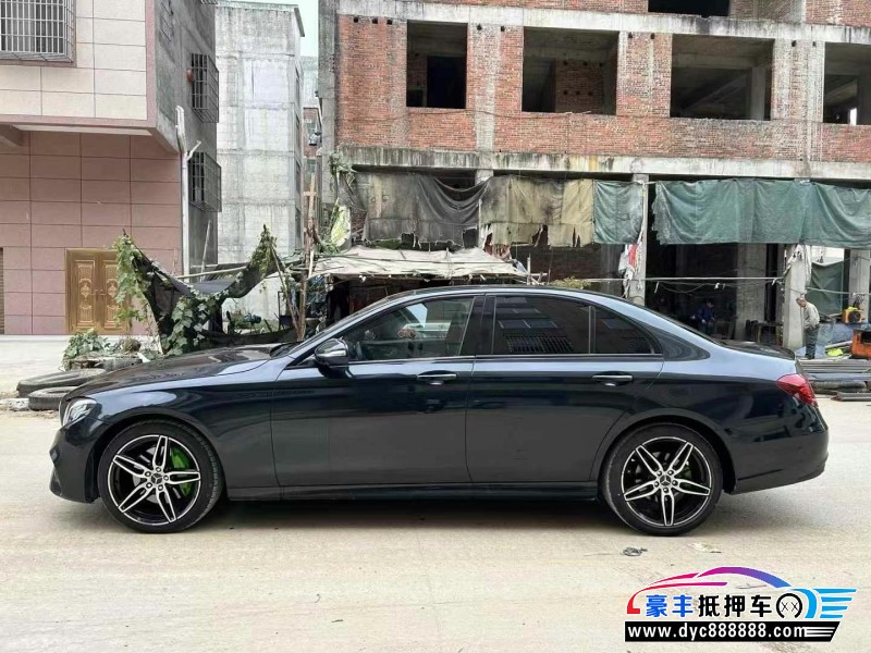 18年奔驰E轿车抵押车出售