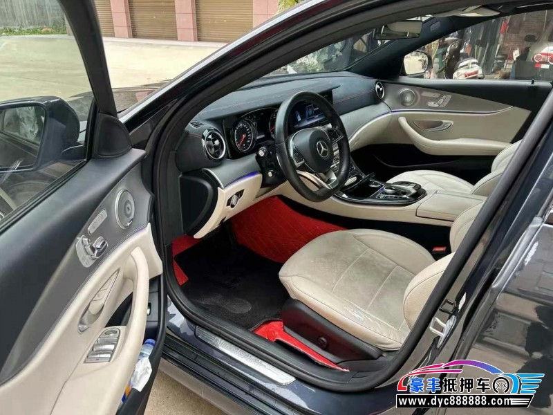 18年奔驰E轿车抵押车出售