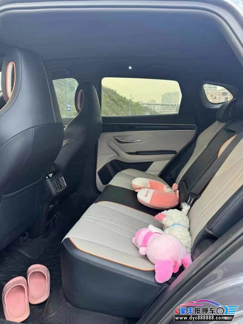 22年比亚迪宋轿车抵押车出售