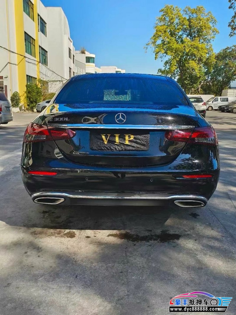 23年奔驰E轿车抵押车出售