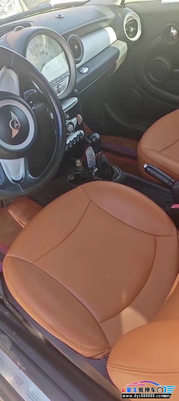 10年宝马MINI轿车抵押车出售