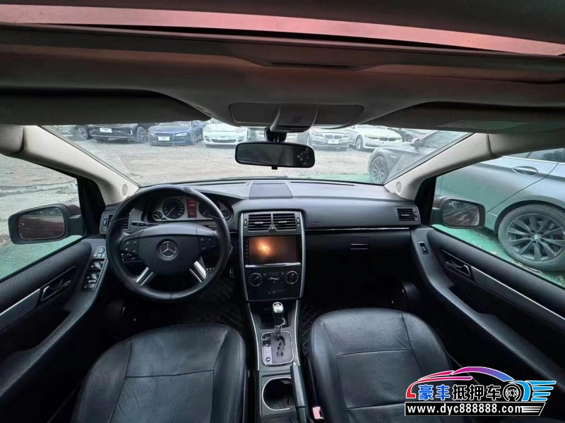 10年奔驰B轿车抵押车出售