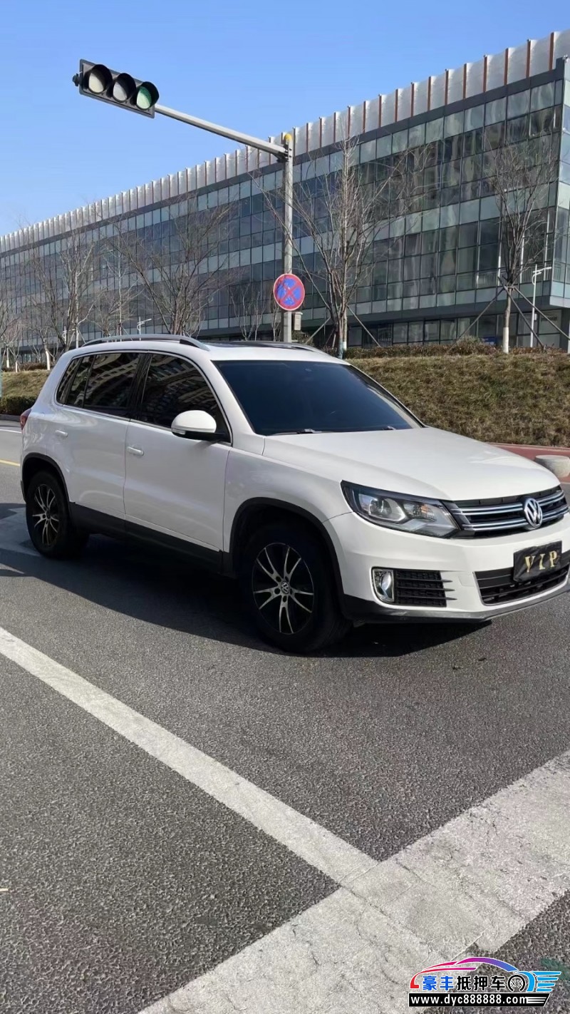 16年大众途观轿车抵押车出售