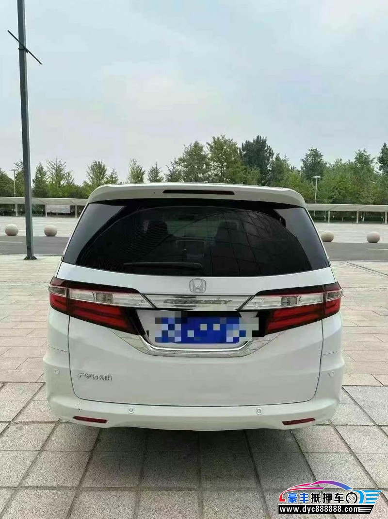 15年本田奥德赛轿车抵押车出售