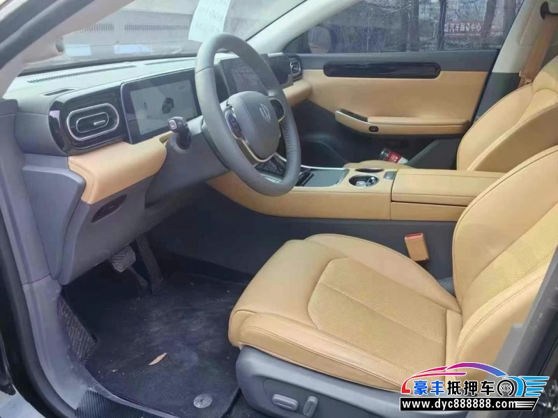 24年零跑c01轿车抵押车出售