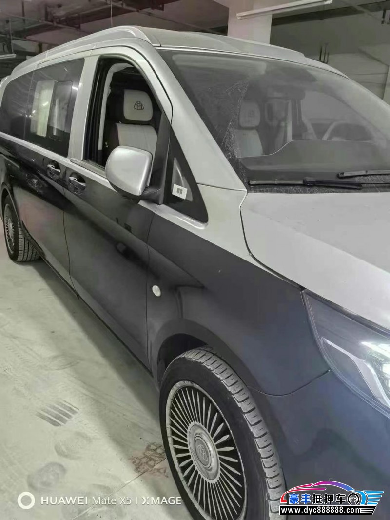 22年奔驰威霆MPV抵押车出售