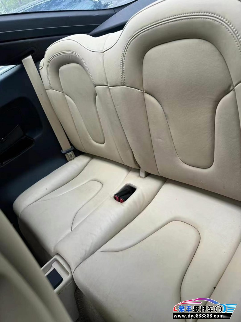 09年奥迪TT轿车抵押车出售