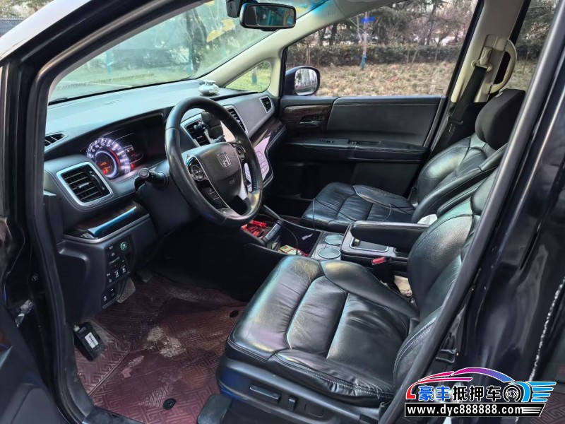 15年本田奥德赛轿车抵押车出售