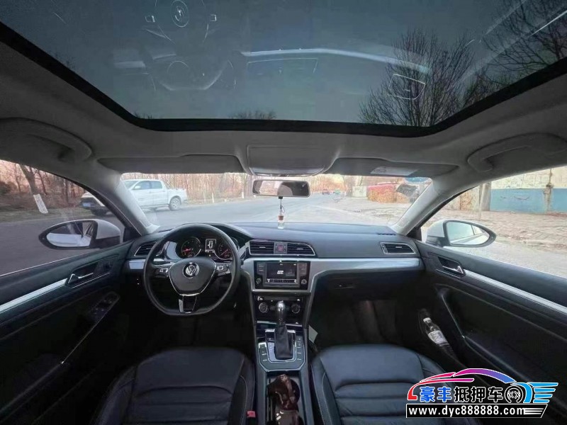 17年大众凌渡轿车抵押车出售