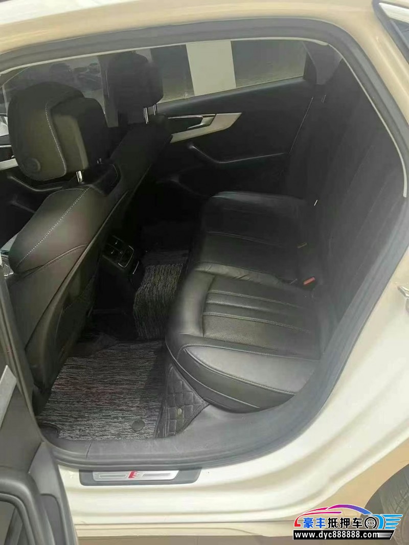 21年奥迪A4L轿车抵押车出售