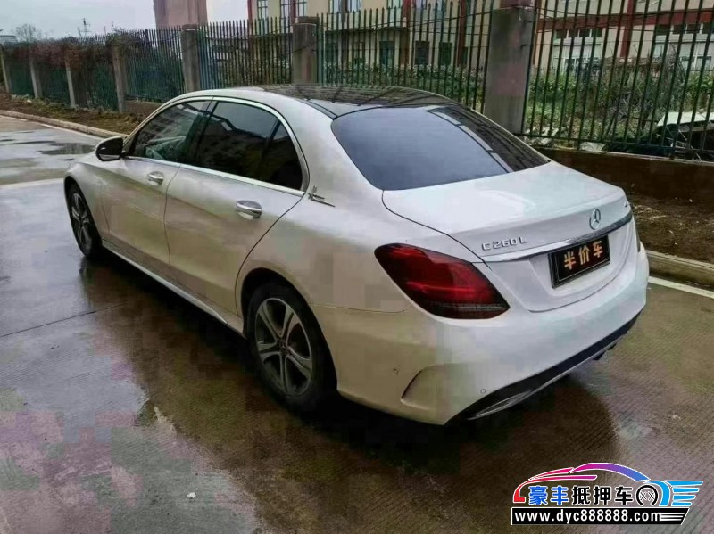 20年奔驰C轿车抵押车出售