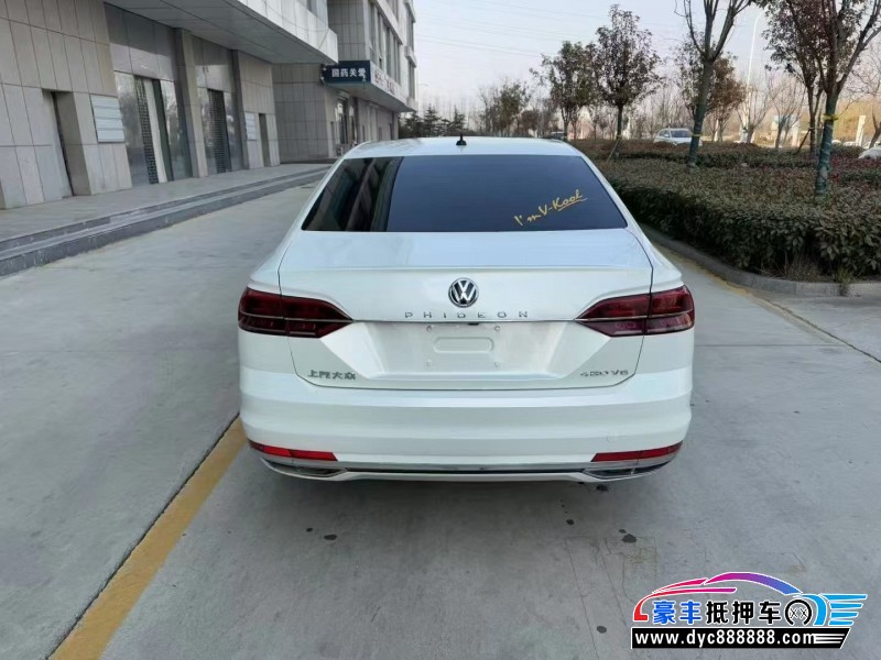 18年大众辉昂轿车抵押车出售