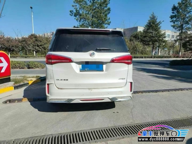 18年别克GL8轿车抵押车出售
