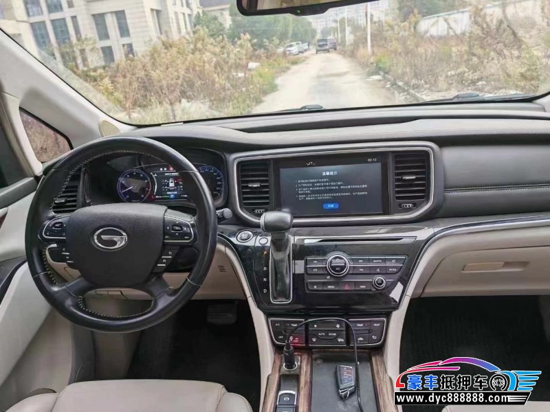 18年传祺M8轿车抵押车出售