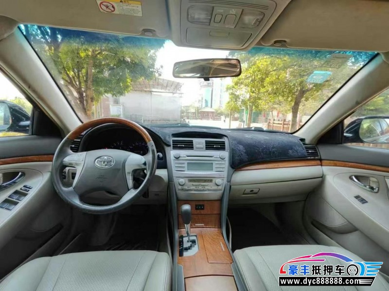 11年丰田凯美瑞轿车抵押车出售