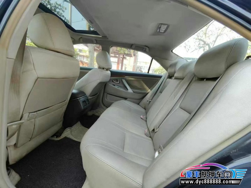 11年丰田凯美瑞轿车抵押车出售