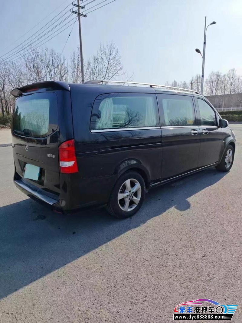 19年奔驰威霆轿车抵押车出售