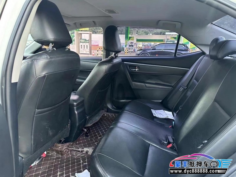 18年丰田雷凌轿车抵押车出售