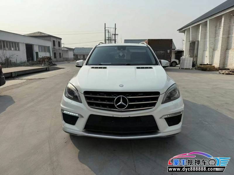 13年奔驰ML轿车抵押车出售