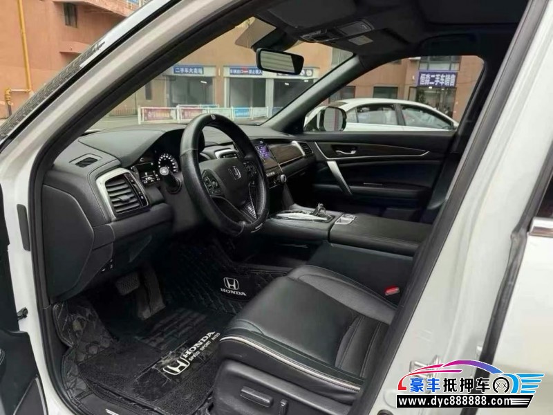 18年本田UR-V轿车抵押车出售