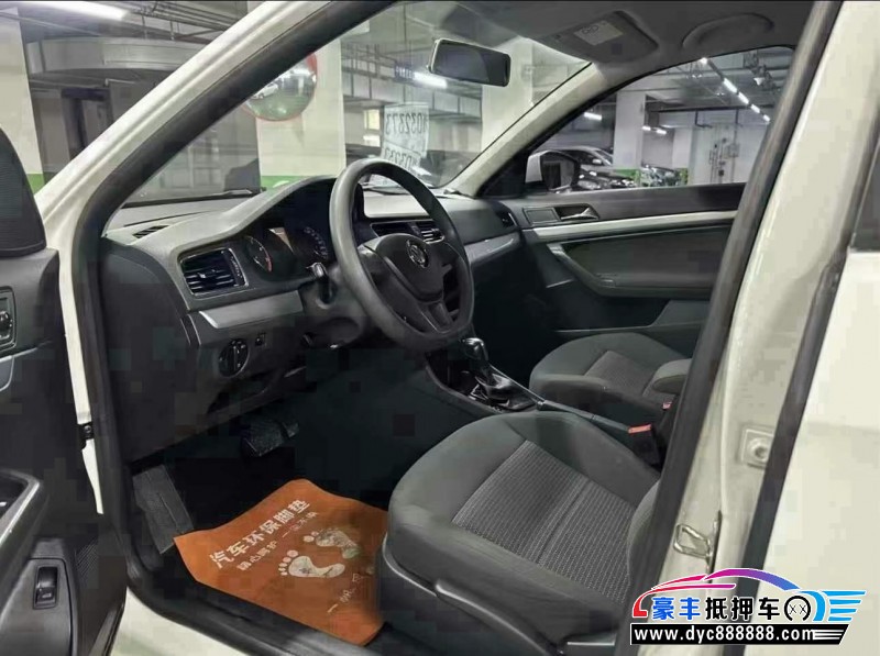 16年大众朗逸轿车抵押车出售