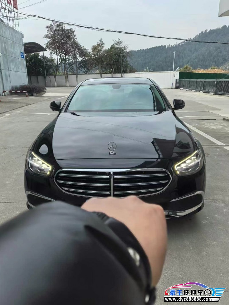 21年奔驰E轿车抵押车出售