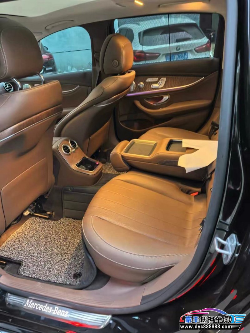 21年奔驰E轿车抵押车出售