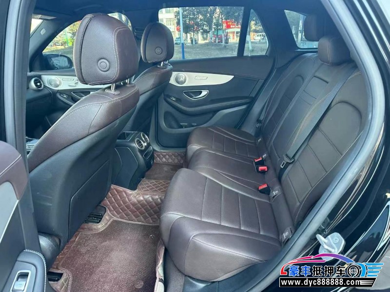 21年奔驰GLC轿车抵押车出售