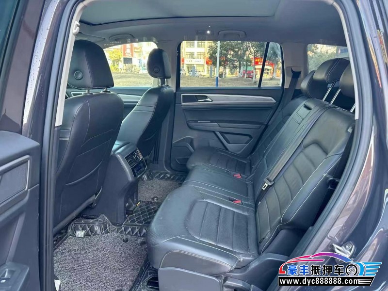 18年大众途昂轿车抵押车出售