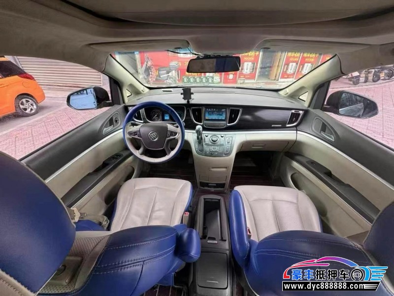 12年别克GL8轿车抵押车出售