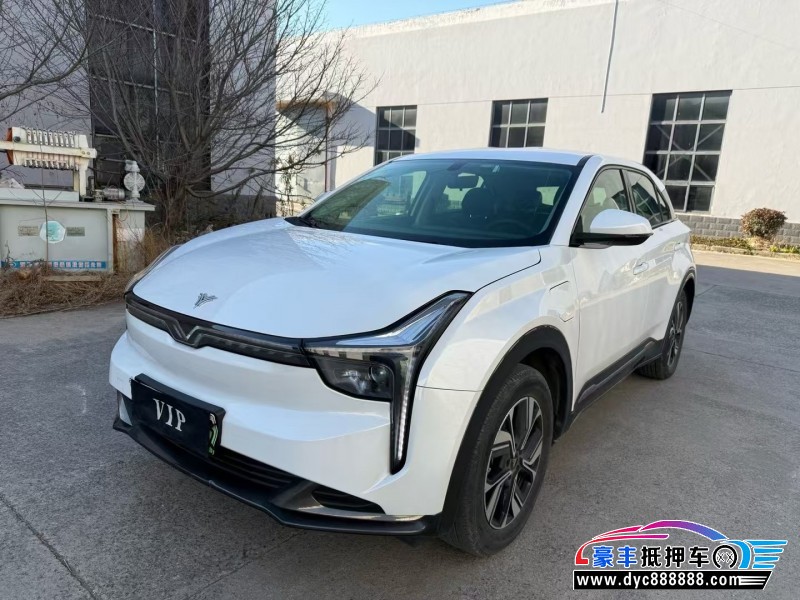 23年哪吒U轿车抵押车出售