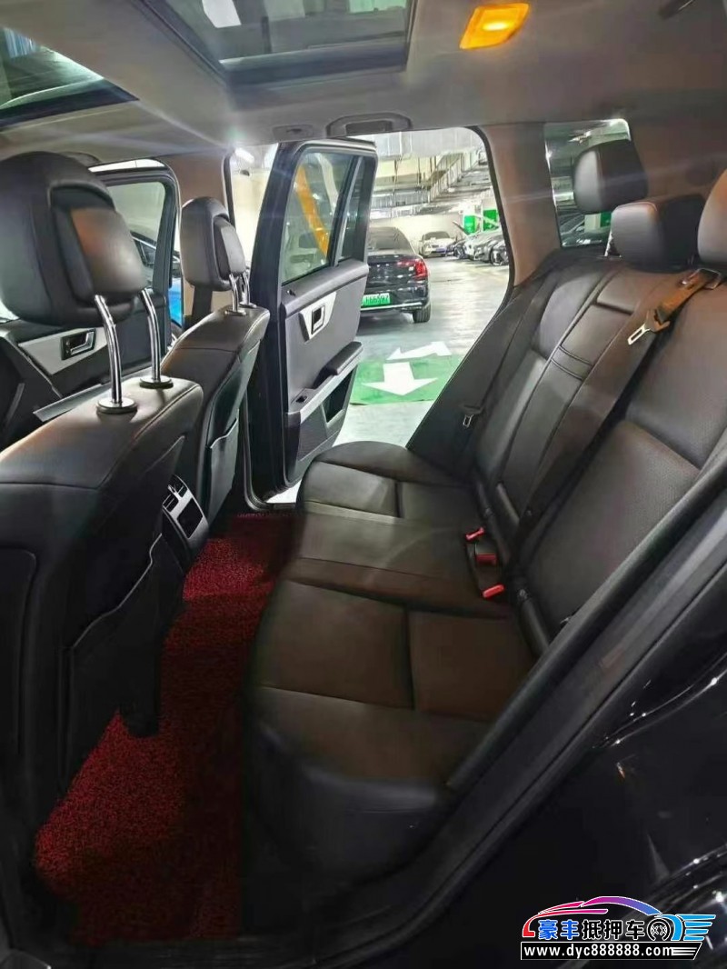 14年奔驰GLK轿车抵押车出售